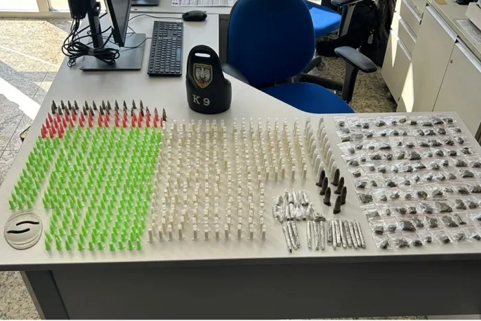 14ª COMPANHIA INDEPENDENTE APREENDE DROGAS E ARMA DE FOGO NA SERRA