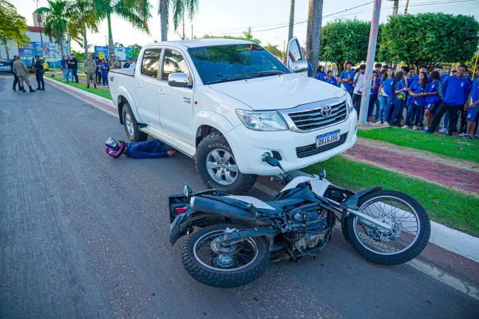 Simulação de acidente de trânsito marca ações do “Maio Amarelo” em Lucas do Rio Verde
