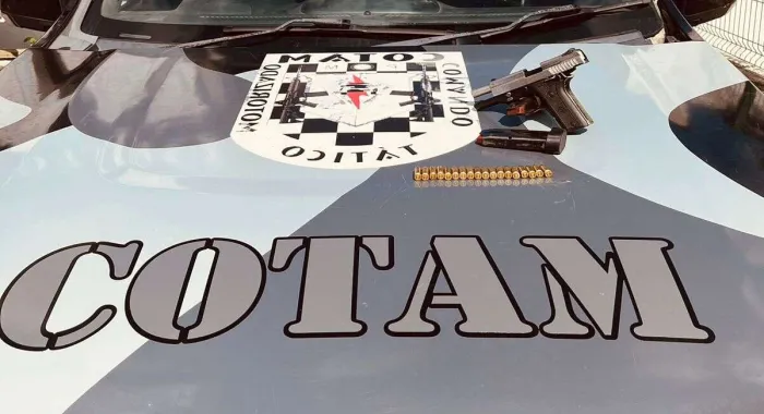 Suspeito com arma de fogo de uso restrito é preso pela PMCE no bairro Planalto Ayrton Senna