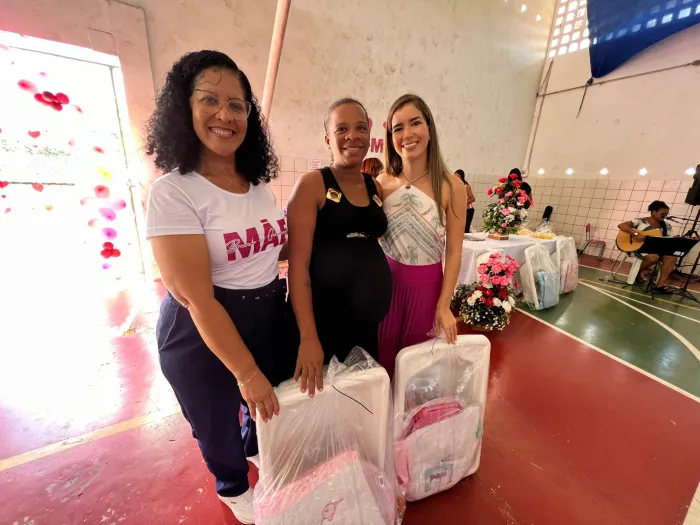 Gestantes assistidas pelo Cras Verdes Horizontes recebem kit enxoval