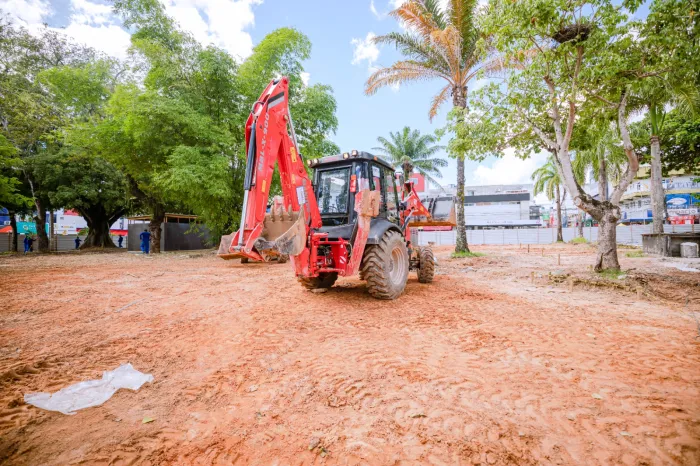Requalificação das praças Abrantes e Primeiro de Maio continuam avançando