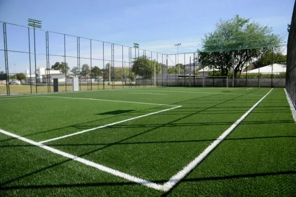 Vereador pede campo de futebol sintético para atender moradores do bairro Brasil Norte