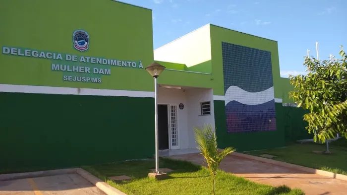 Polícia Civil prende homem que estuprou e subtraiu celular de vítima em Dourados