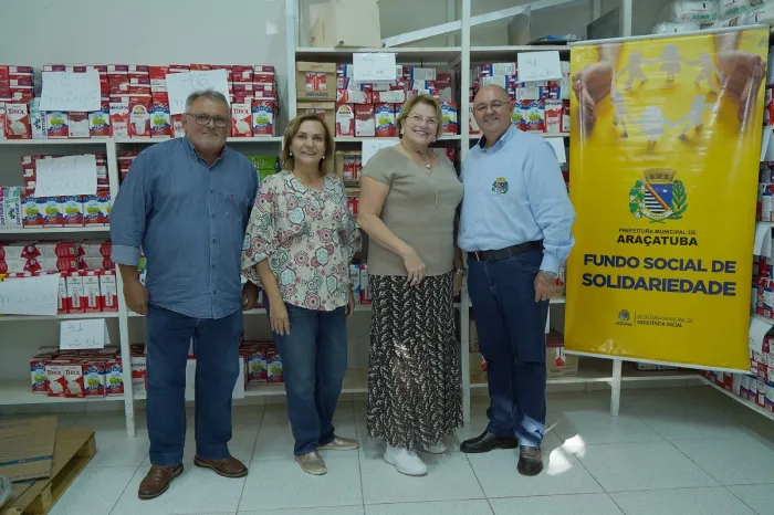 Show de lançamento da Expô arrecada mais de 2 mil litros de leite