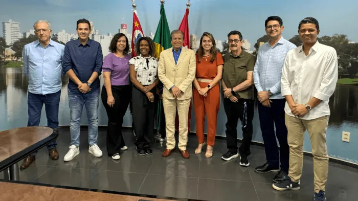 Prefeito assina projeto de denominação de arenas esportivas