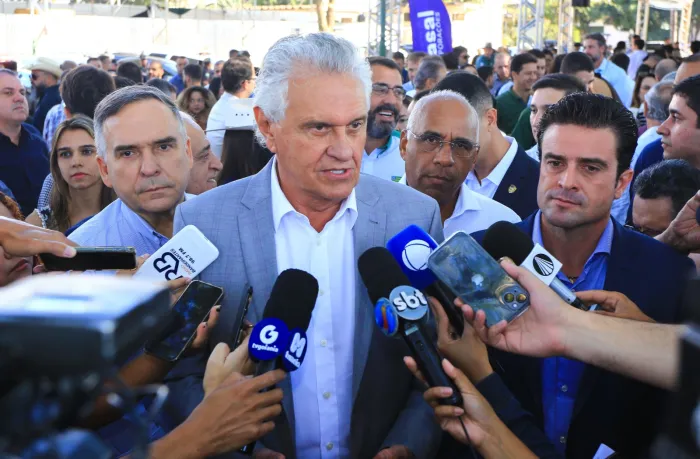 Governador chama atenção para as baixas coberturas vacinais durante coletiva de imprensa de abertura da Pecuária (Foto: Wesley Costa)