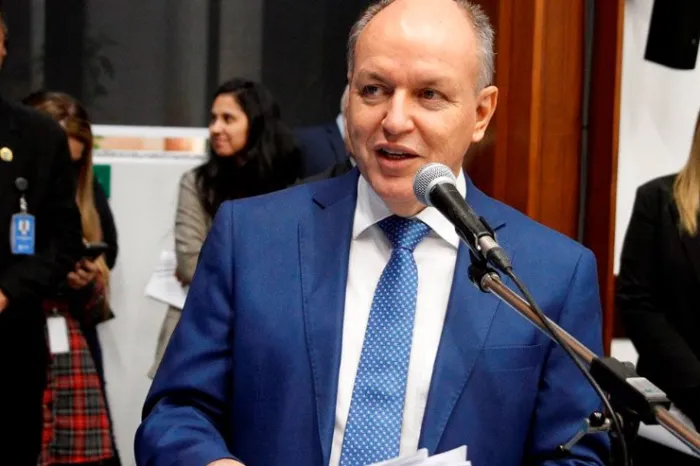 Lei: Instituído em MS o Dia da Defensora e do Defensor Público de autoria de Junior Mochi