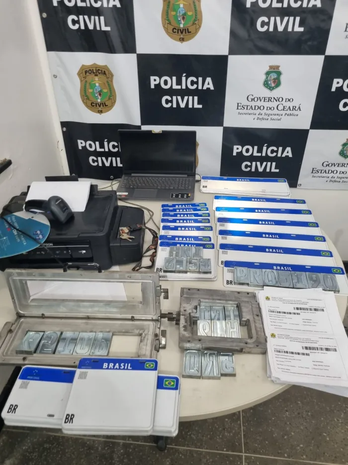 Dupla em posse de insumos para adulteração de placas automotivas é presa em flagrante pela PCCE
