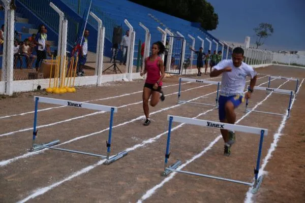 Presidente da Câmara quer pista de atletismo no Distrito de Caravágio