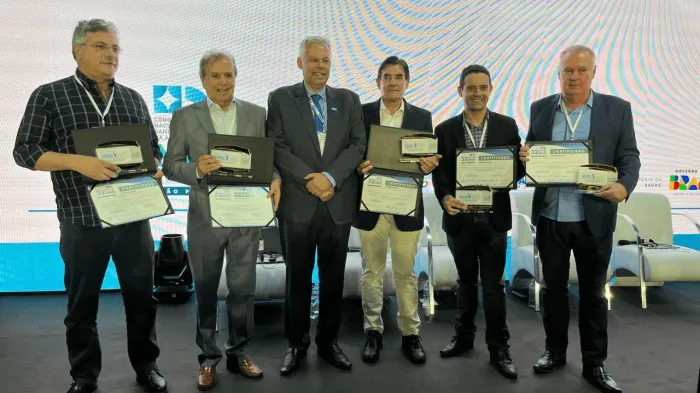 Edinho apresenta o projeto rio Grande no 52º congresso da Assemae