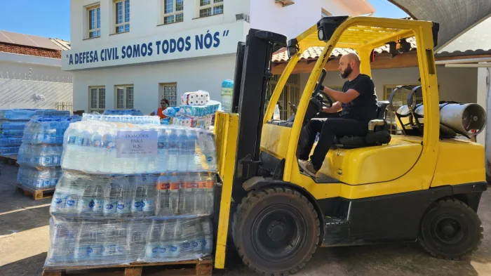 Voluntários têm papel fundamental em campanha de ajuda humanitária