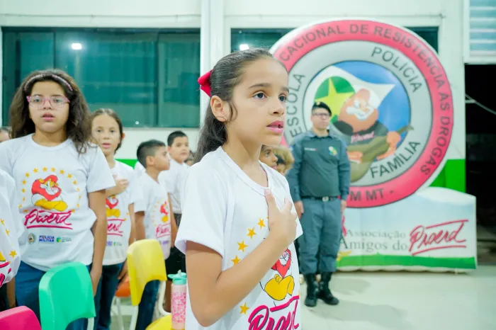 Programa Educacional de Resistência às drogas forma mais 235 estudantes da rede municipal