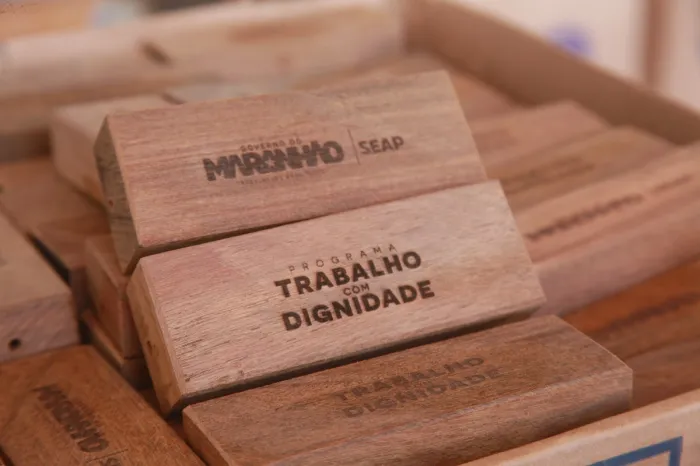 Internos do sistema prisional maranhense produzem 15 mil matracas para o Maior São João do Mundo