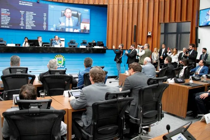 Reajustes de servidores públicos devem ser votados hoje em segunda discussão