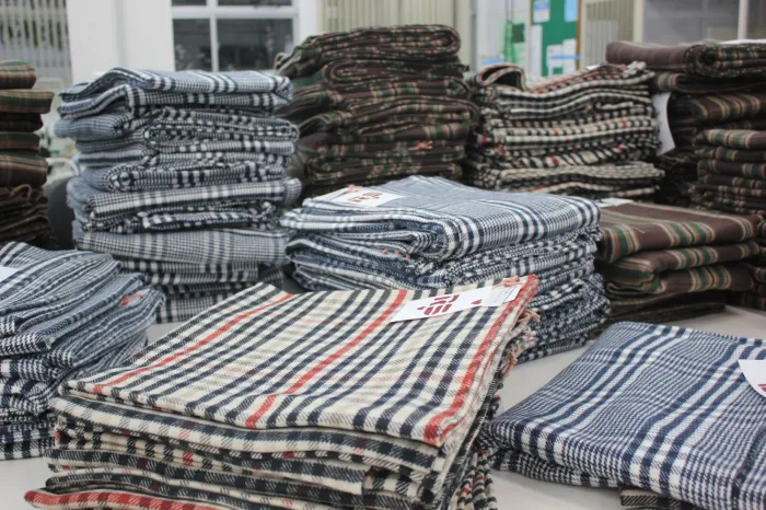Curso de Moda da Udesc Ceart confecciona roupas de cama e vestuário para doação ao Rio Grande do Sul