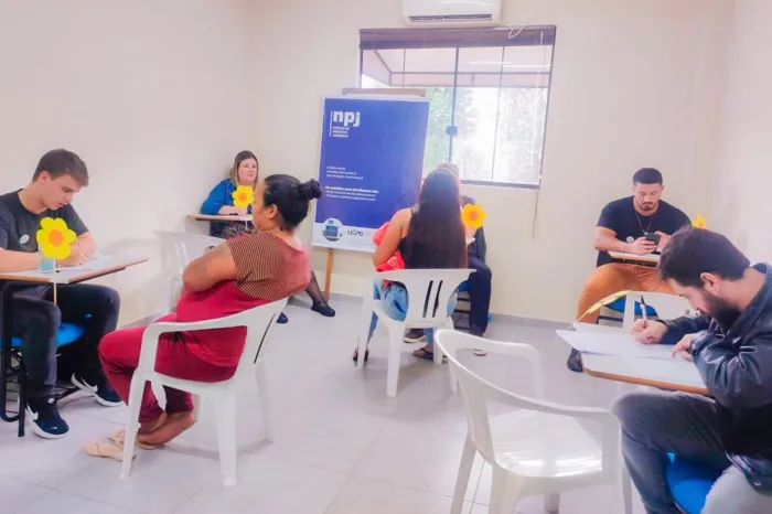 Alunos de Direito da UEPG realizam atendimento na comunidade