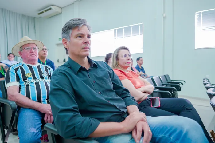 Produtores rurais participam de palestra sobre os avanços na apicultura