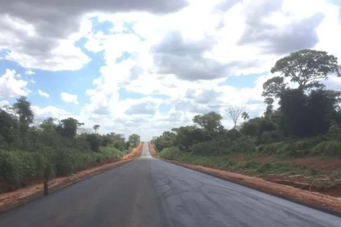 Governo entrega em Eldorado obra solicitada por Zé Teixeira