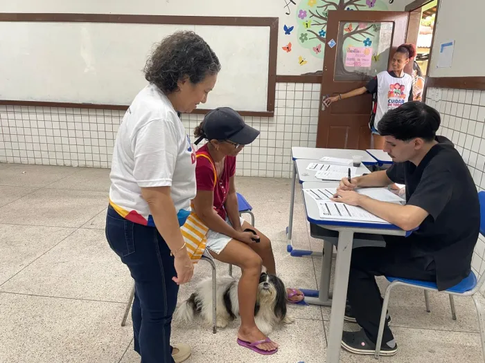 Governo leva Cuidar de Todos Saúde Animal para a Vila Embratel