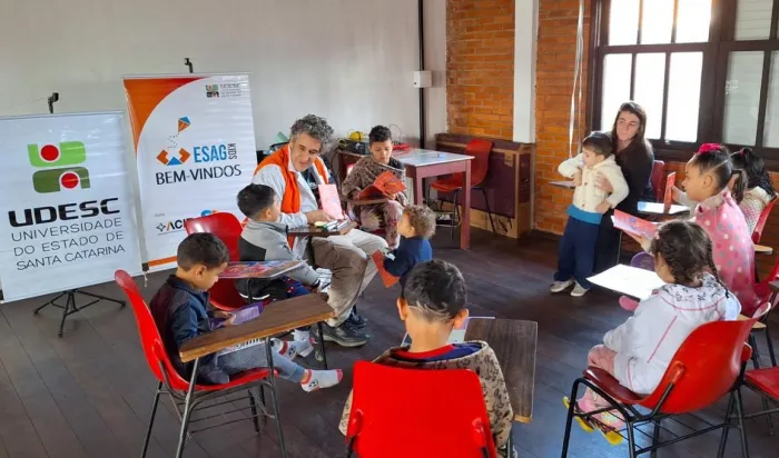Programa Esag Kids da Udesc leva educação e solidariedade a abrigos no Rio Grande do Sul