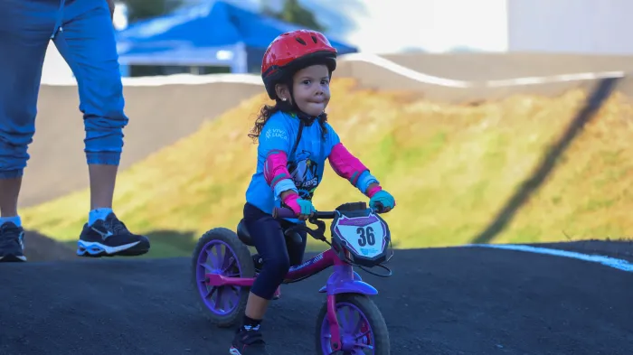Atletas da Escolinha Viva Lucas conquistam mais de 20 troféus na 3ª etapa do Campeonato Mato-grossense de BMX