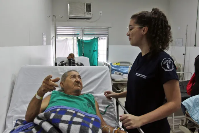 Hospital Geral de Nova Iguaçu alerta para aumento no atendimento a pacientes vítimas de quedas