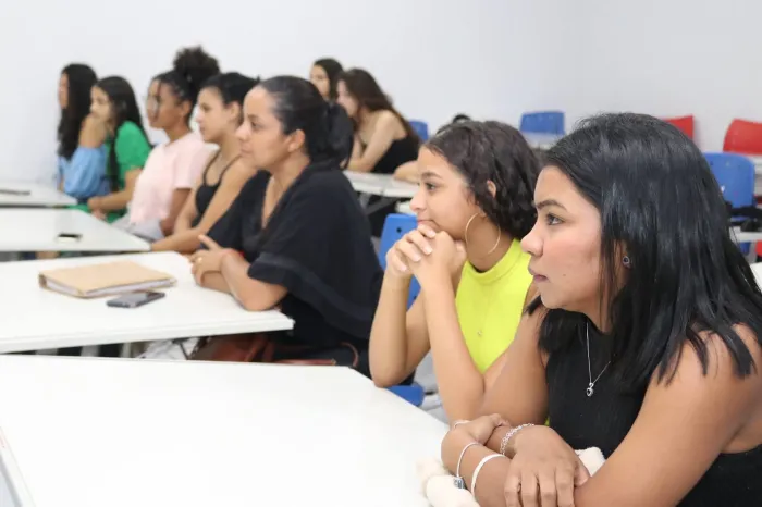 Uemasul implanta Cursinho Popular para mulheres em situação de vulnerabilidade no campus Açailândia