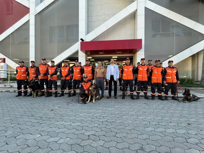 Espírito Santo envia quarta equipe de bombeiros para Rio Grande do Sul