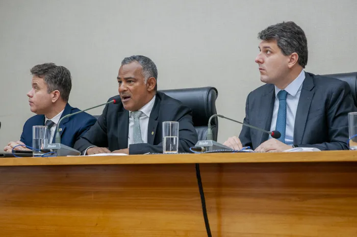 Metas fiscais do 1° quadrimestre revelam superávit de R$ 331 milhões no DF
