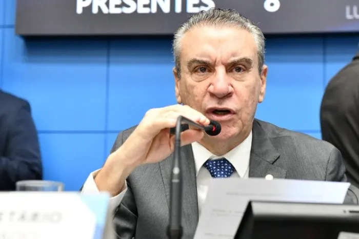 Deputado anuncia autorização da União para exploração de gruta em Bonito