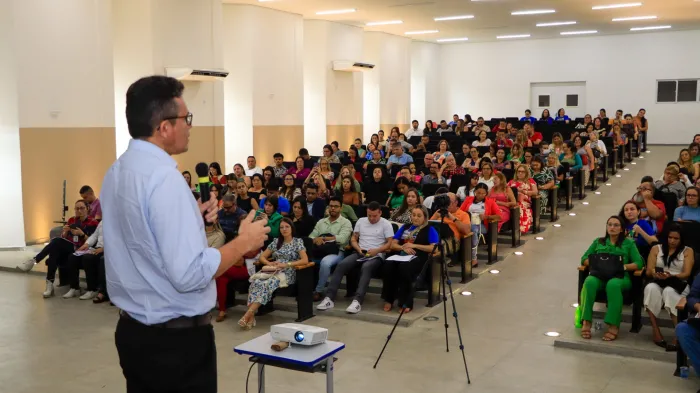 Educadores da 3ª GRE recebem Jornada Formativa Educação Sem Barreiras