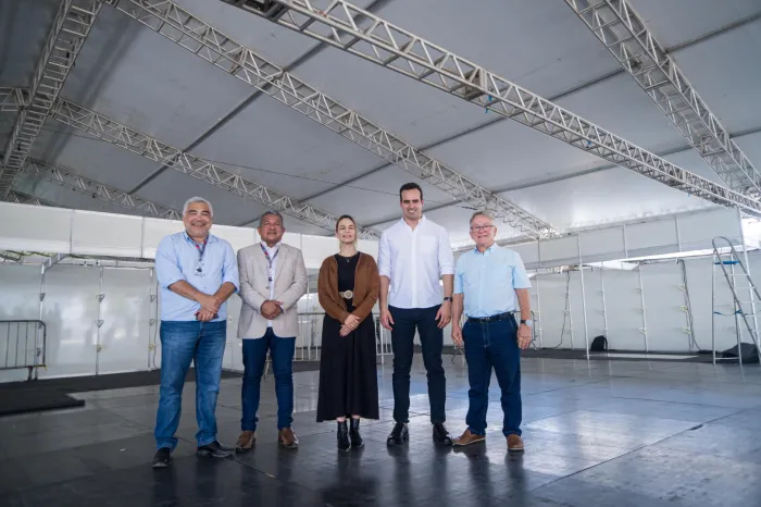Vice-governador inspeciona montagem do 38º Salão do Artesanato Paraibano em espaço maior do que a edição passada