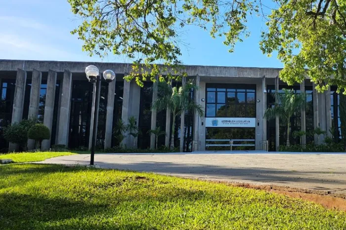 Resolução institui honrarias alusivas ao centenário de Helena Meirelles