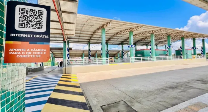 Prefeito Colbert Filho entrega Terminal Ayrton Senna totalmente revitalizado