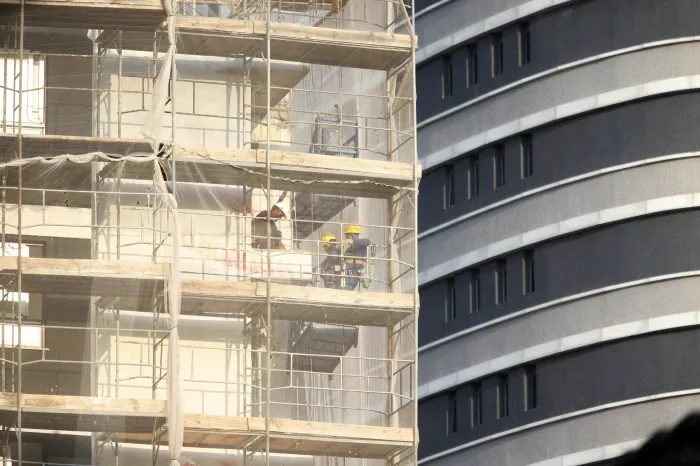 Com alta de 40,7%, indústria da construção do Paraná cresce o triplo da média nacional