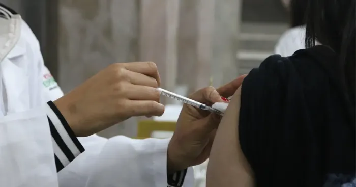 Chegada do inverno faz Saúde reforçar importância da vacina contra gripe