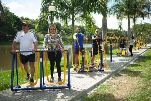 Indicação pede academia ao ar livre e revitalização de ponto de ônibus no bairro Santa Maria