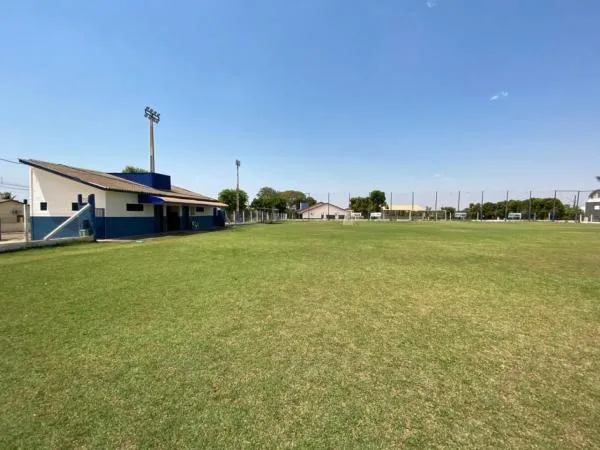 Vereador pede construção de cabine para imprensa, no miniestádio do bairro São Domingos