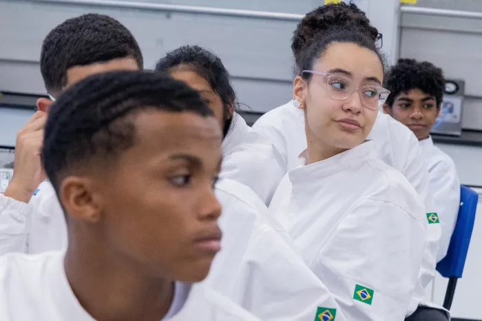 Educação de SP propõe estágio remunerado para alunos do Ensino Médio