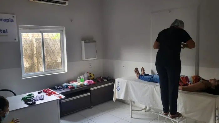 Nova clínica de fisioterapia do Hospital de Esperantina atende até 400 pacientes por mês