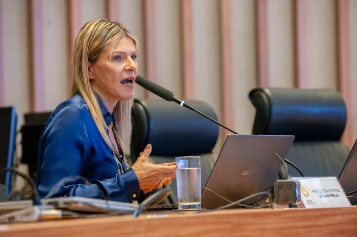 5ª Semana Legislativa pela Mulher: universitários assistem à palestra sobre sub-representação das mulheres na política