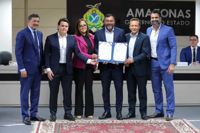 No Dia Mundial do Meio Ambiente, Wilson Lima assina pré-contrato para iniciar consultas públicas em áreas de projetos de REDD+