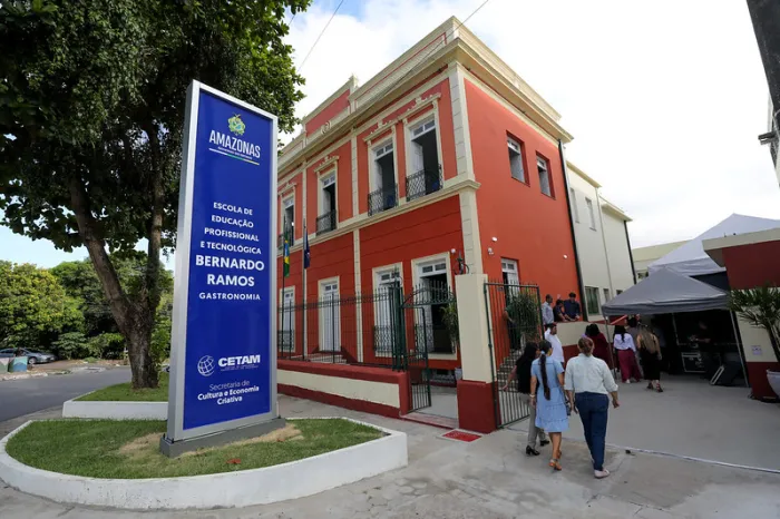 Governo do Amazonas celebra primeiro ano da Escola de Gastronomia Bernardo Ramos do Cetam