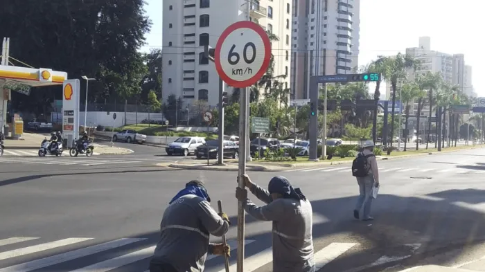Equipe de sinalização atende Redentora e Imperial