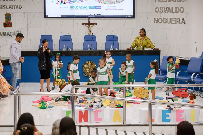 Seduc inicia no município o programa de formação LEEI