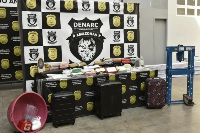 Polícia Civil do Amazonas desmantela organização criminosa e apreende R$ 3,7 milhões em cocaína
