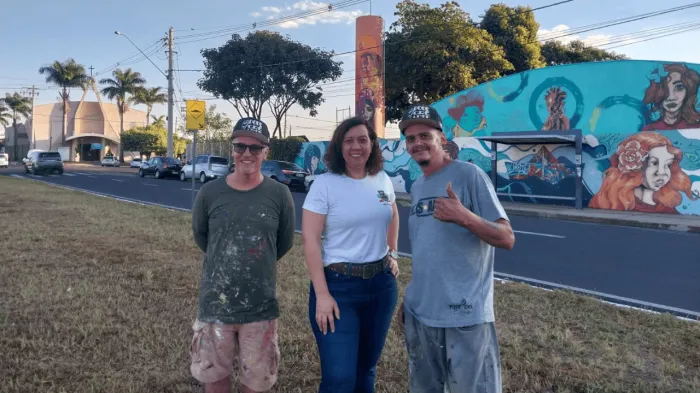 Escola Dr. Lotf João Bassitt ganha nova arte em grafite