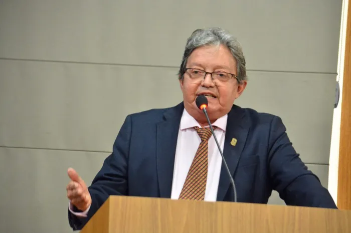 Dr. Gutemberg destaca participação da Câmara na 8ª Semana Nacional de Arquivos
