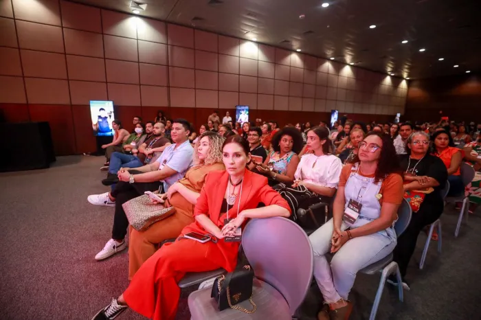Representantes do Tik Tok no Brasil promovem capacitação em parceria com a Secom, em Belém