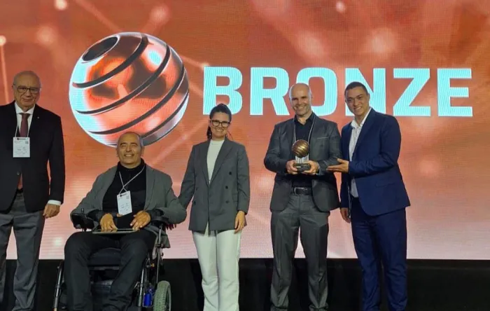 Programa ‘São Paulo São Libras’ vence Prêmio Smart Customer 2024
